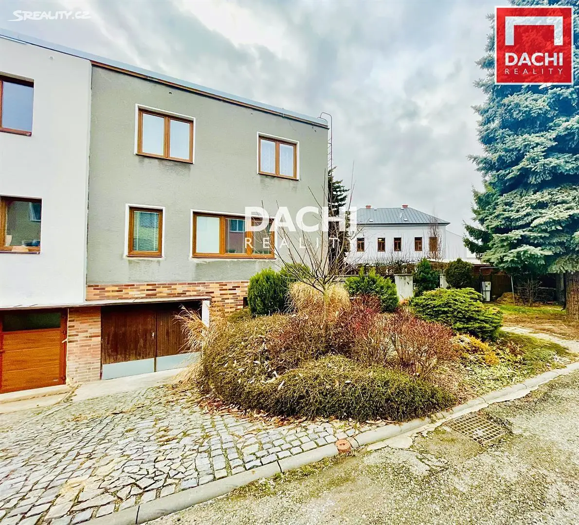 Prodej  rodinného domu 160 m², pozemek 350 m², Dolany, okres Olomouc