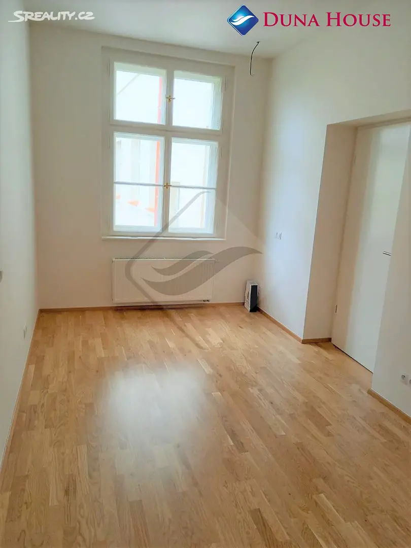 Prodej bytu 1+1 32 m², Tyršova, Praha 2 - Nové Město
