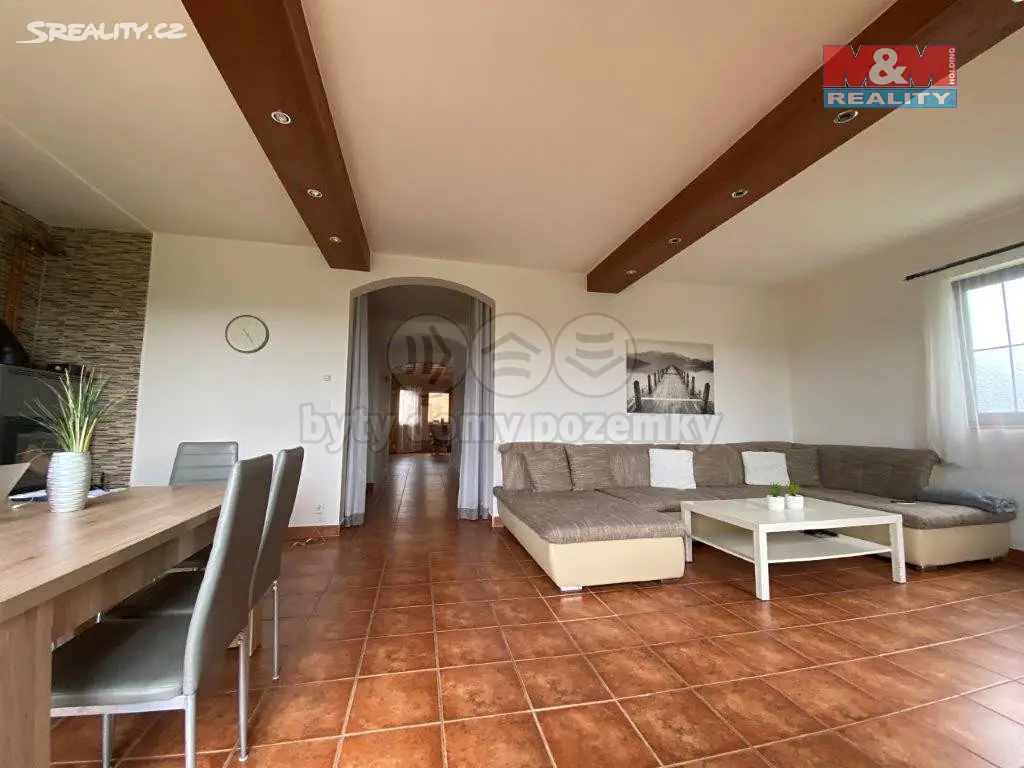 Prodej  rodinného domu 382 m², pozemek 1 181 m², Boží Dar, okres Karlovy Vary