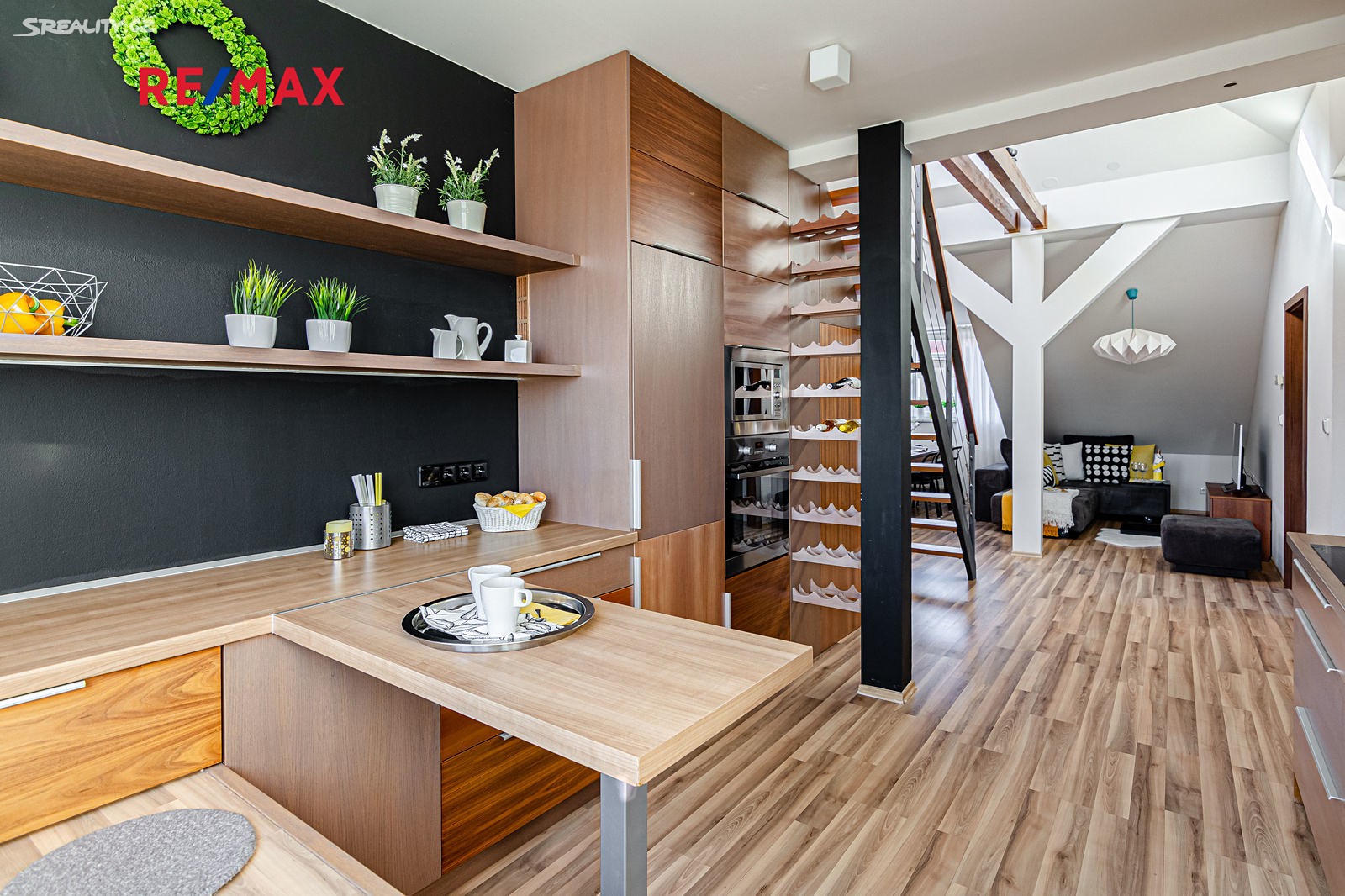 Prodej bytu 2+kk 83 m² (Loft), Bajkalská, Praha 10 - Vršovice