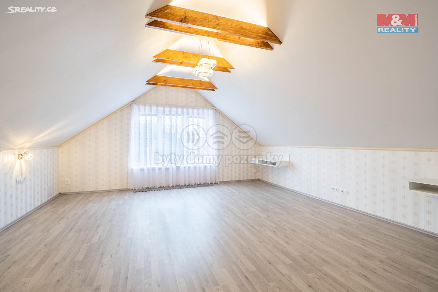 Prodej  rodinného domu 128 m², pozemek 147 m², Horní Kruty - Újezdec, okres Kolín