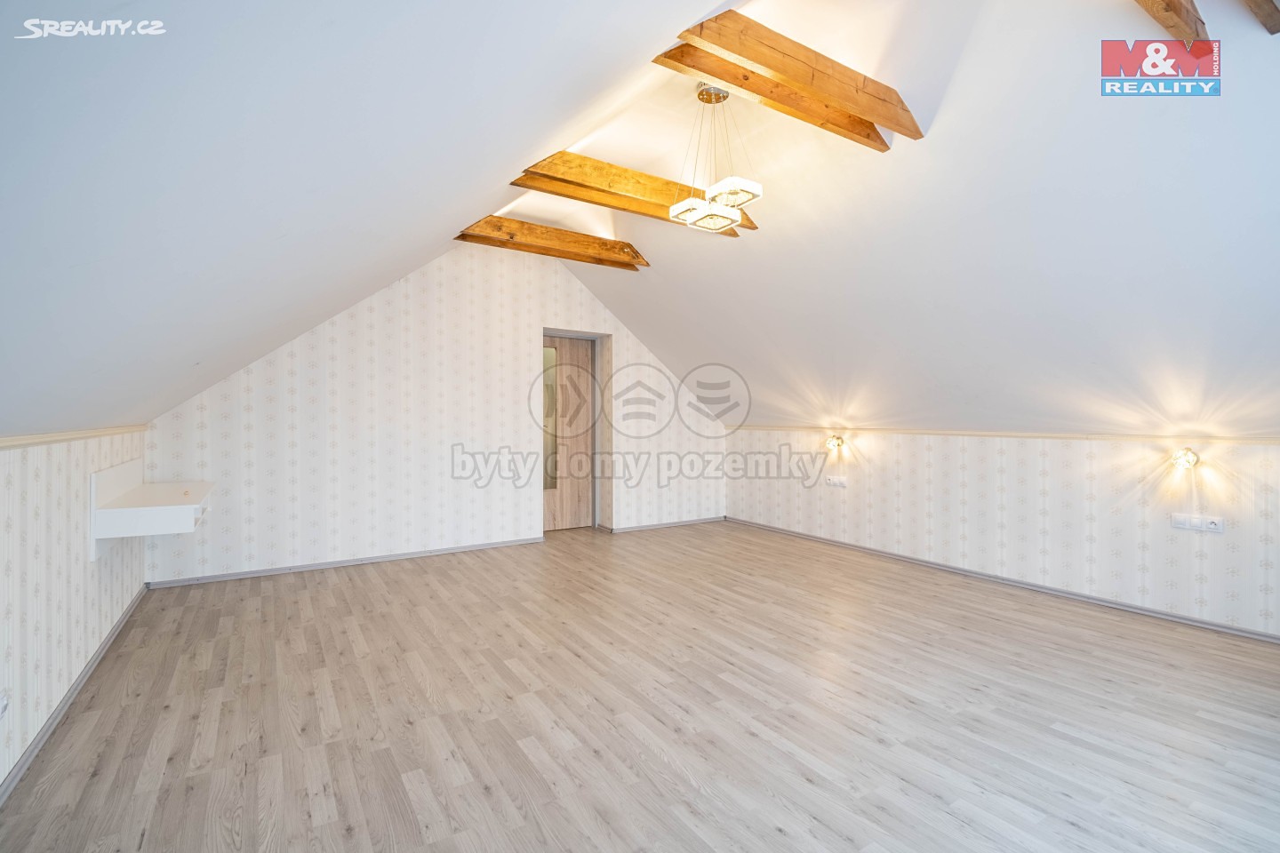 Prodej  rodinného domu 128 m², pozemek 147 m², Horní Kruty - Újezdec, okres Kolín