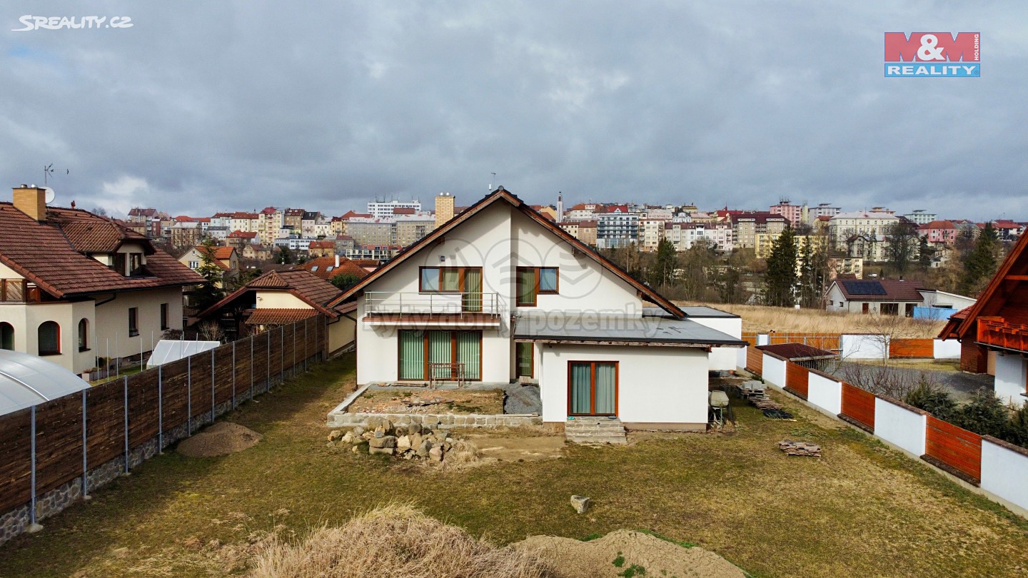 Prodej  rodinného domu 437 m², pozemek 1 006 m², V Polích, Tábor - Čelkovice