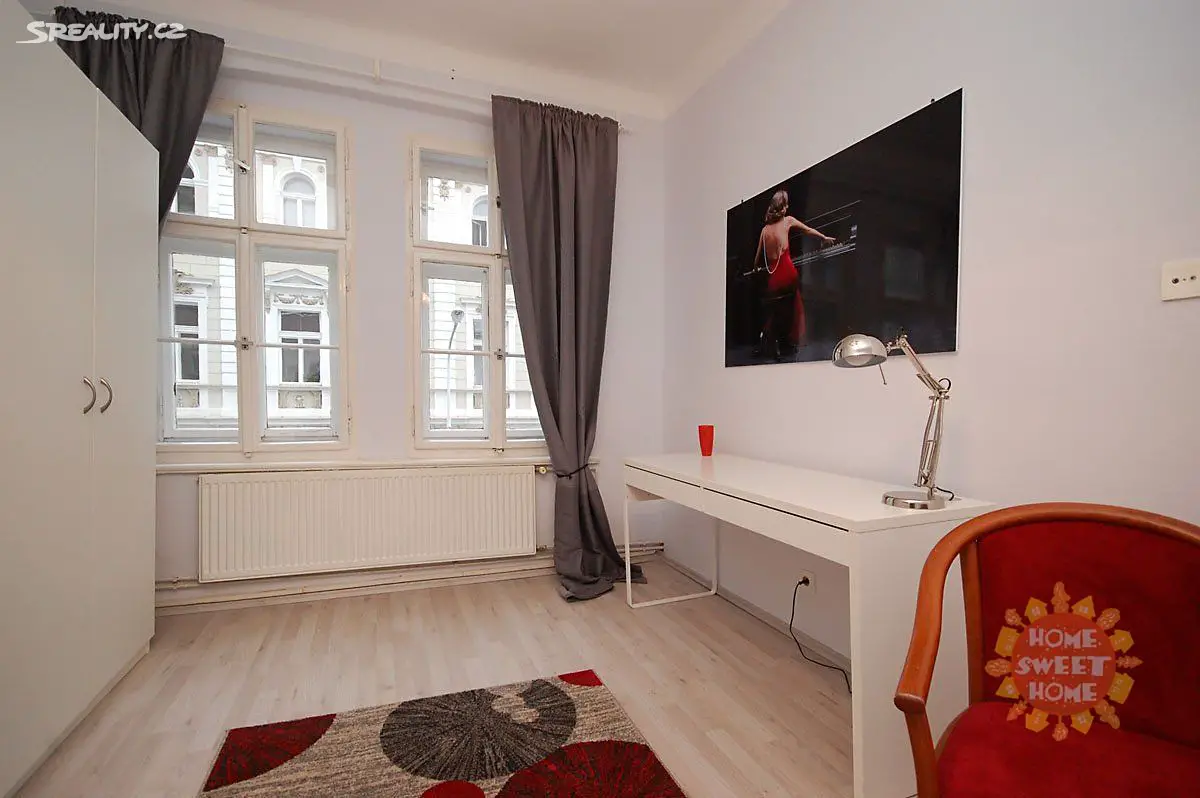Pronájem bytu 1+1 31 m², Cimburkova, Praha 3 - Žižkov