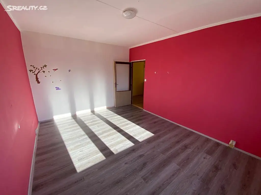 Pronájem bytu 2+1 51 m², Lesní, Klášterec nad Ohří - Miřetice u Klášterce nad Ohří