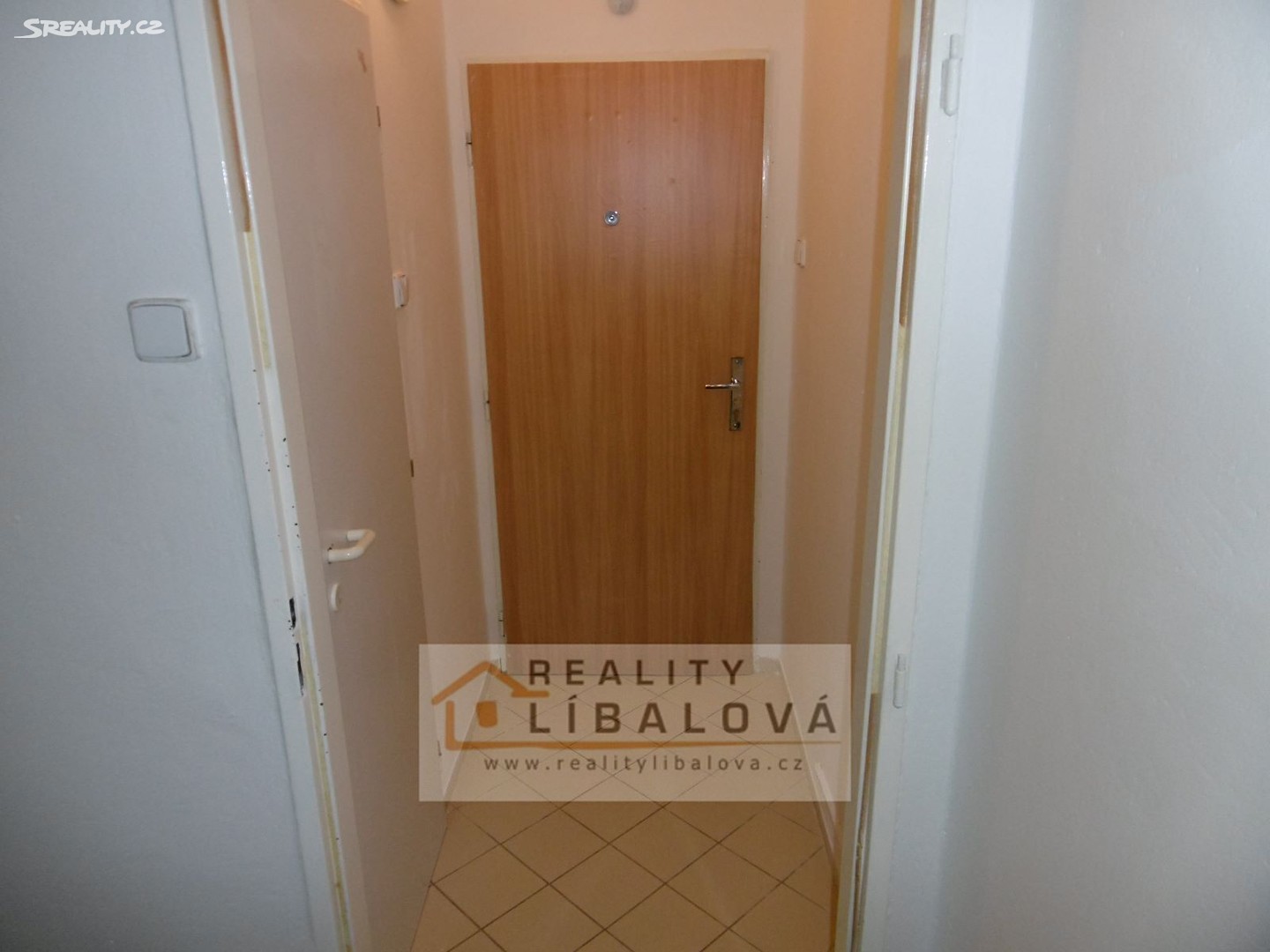 Pronájem bytu 1+kk 24 m², Kapitána Nálepky, Ústí nad Labem - Bukov