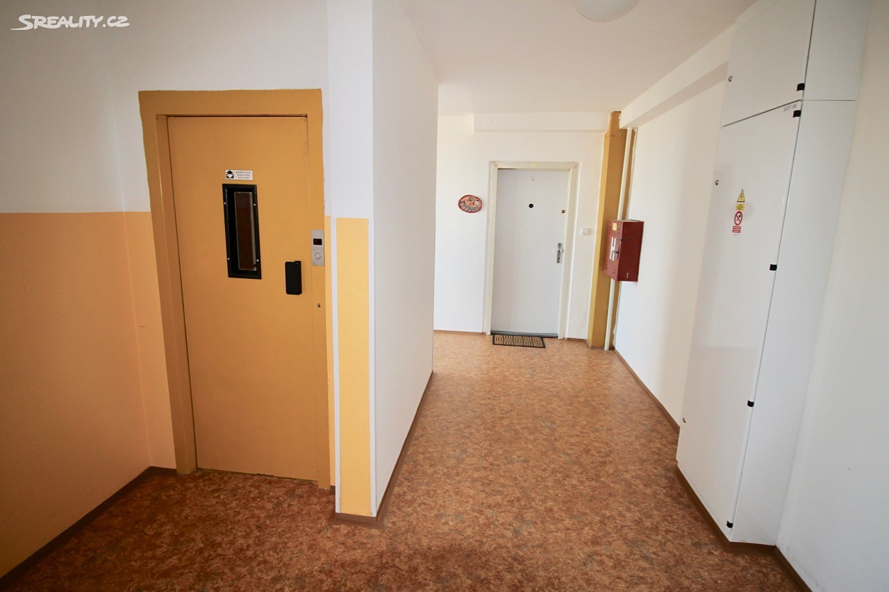 Prodej bytu 2+kk 45 m², Kopřivnická, Praha 9 - Letňany