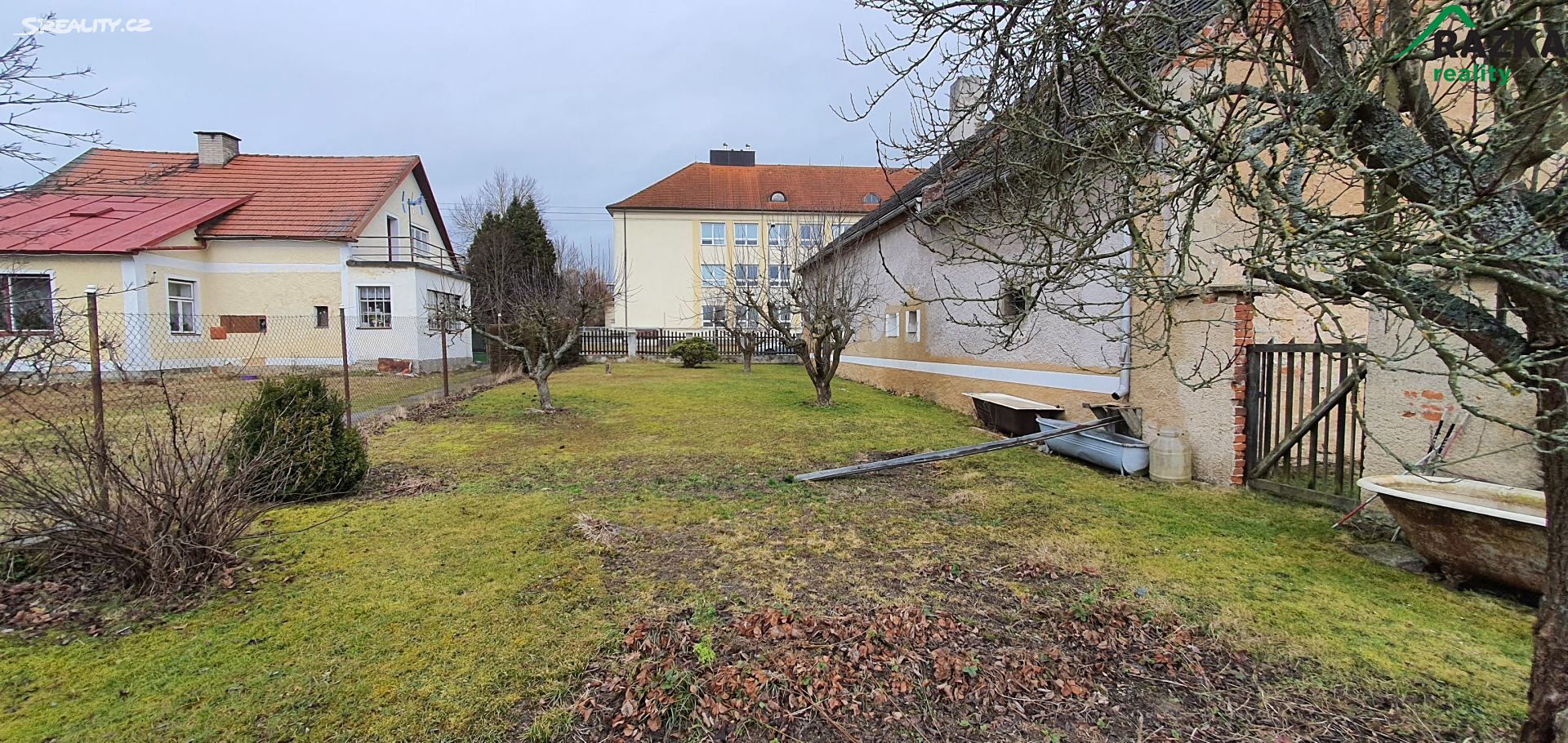 Prodej  stavebního pozemku 884 m², Školní, Bor
