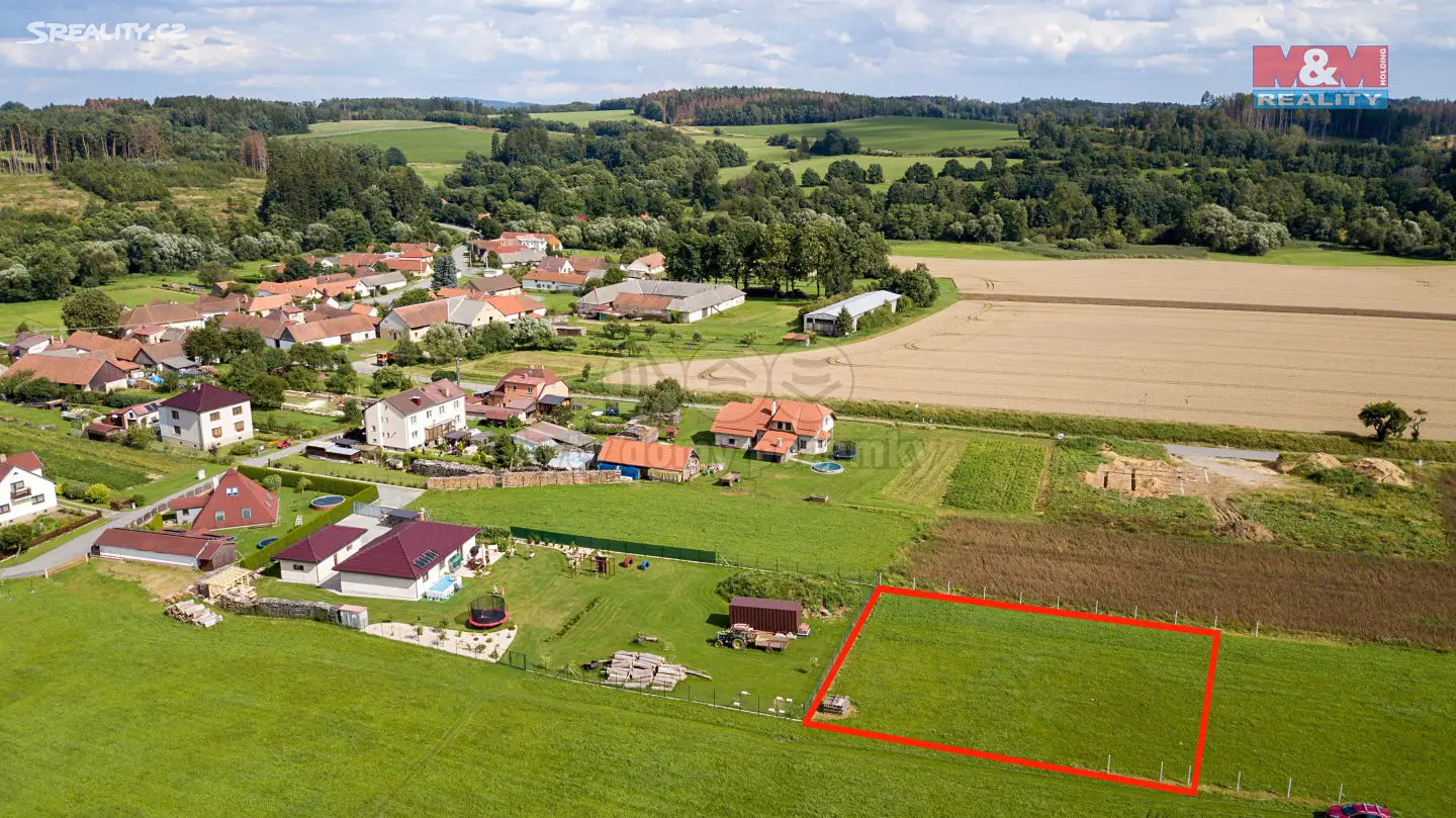 Prodej  stavebního pozemku 1 000 m², Pelhřimov - Vlásenice, okres Pelhřimov