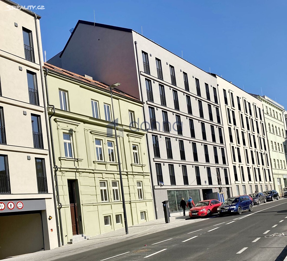 Pronájem bytu 1+kk 35 m², Koněvova, Praha 3 - Žižkov