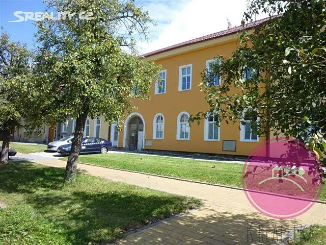 Pronájem bytu 2+kk 55 m², Náves Svobody, Olomouc - Holice