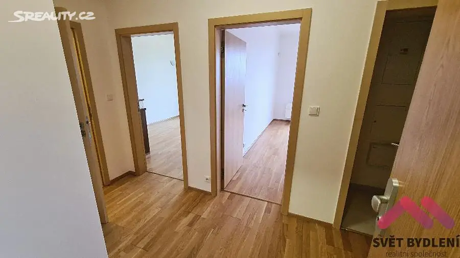 Pronájem bytu 2+kk 38 m², V zářezu, Praha 5 - Jinonice