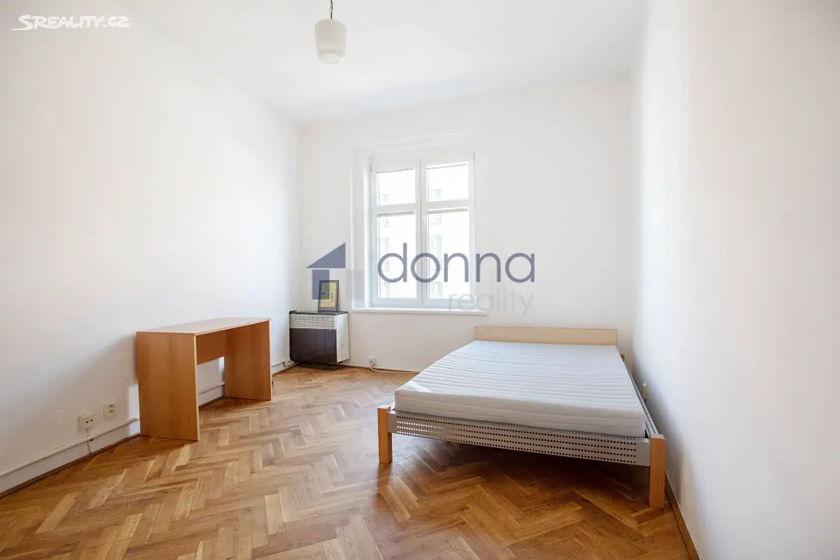 Pronájem bytu 2+kk 37 m², Na Pankráci, Praha 4 - Nusle