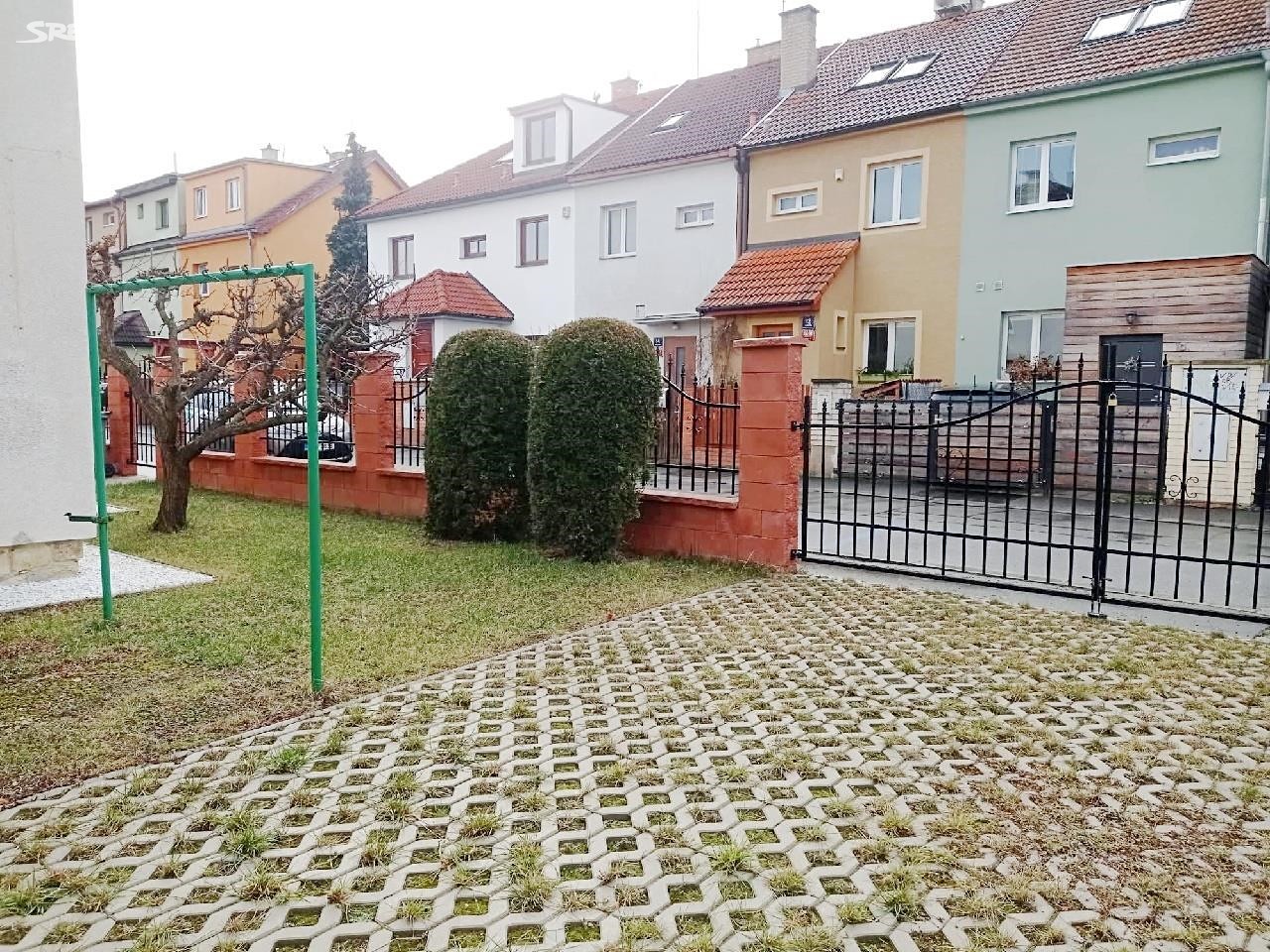 Pronájem  rodinného domu 116 m², pozemek 187 m², Petrklíčová, Praha 10 - Záběhlice