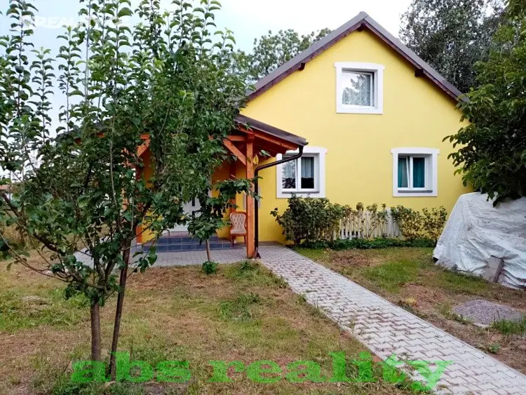 Prodej  rodinného domu 80 m², pozemek 419 m², Kněžice, okres Nymburk
