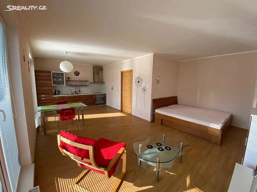 Pronájem bytu 1+kk 40 m², Chlebovická, Praha 9 - Letňany