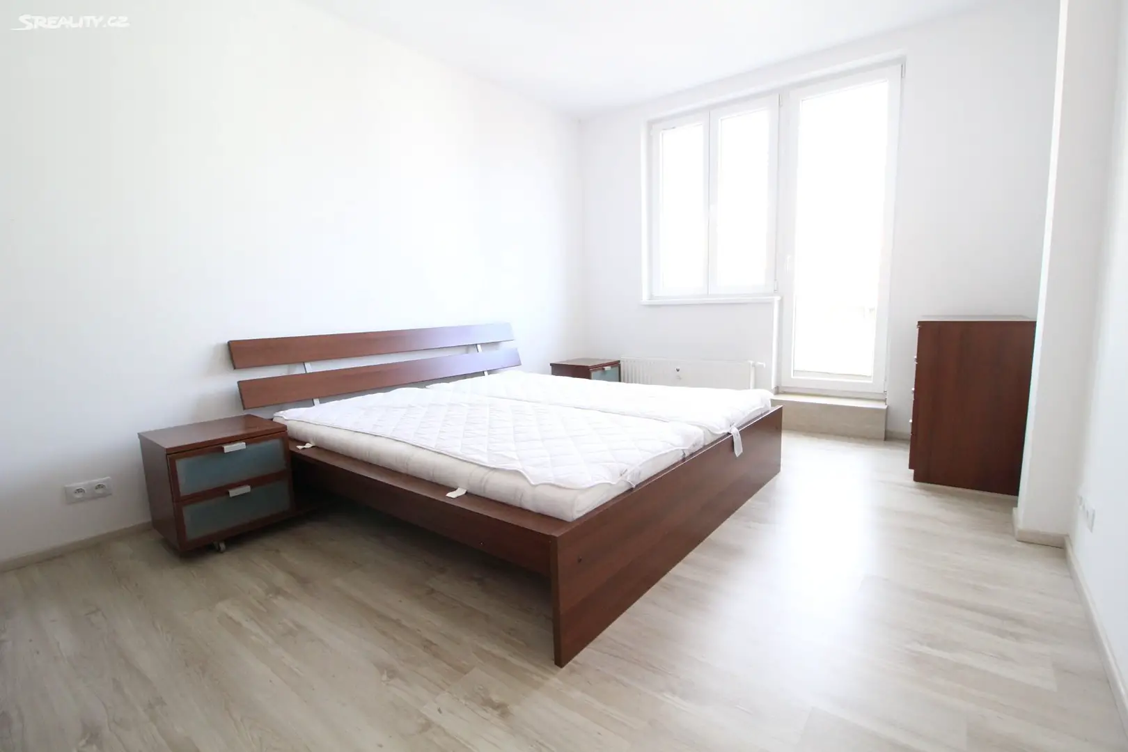 Pronájem bytu 2+1 60 m², Petrohradská, Praha 10 - Vršovice