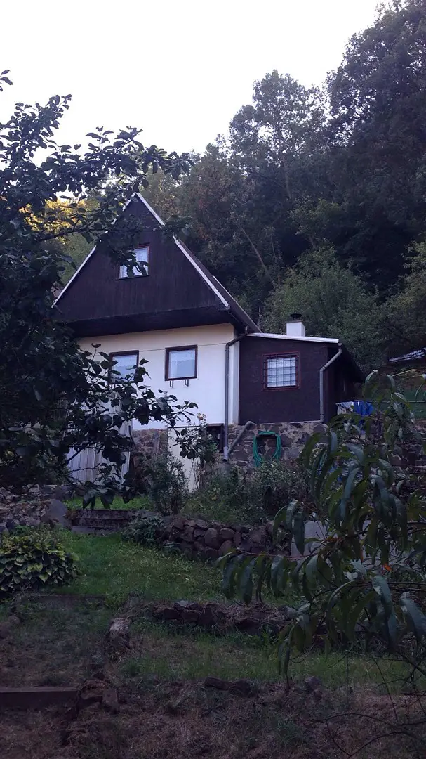 Prodej  chaty 25 m², pozemek 1 356 m², Ústí nad Labem - Vaňov, okres Ústí nad Labem