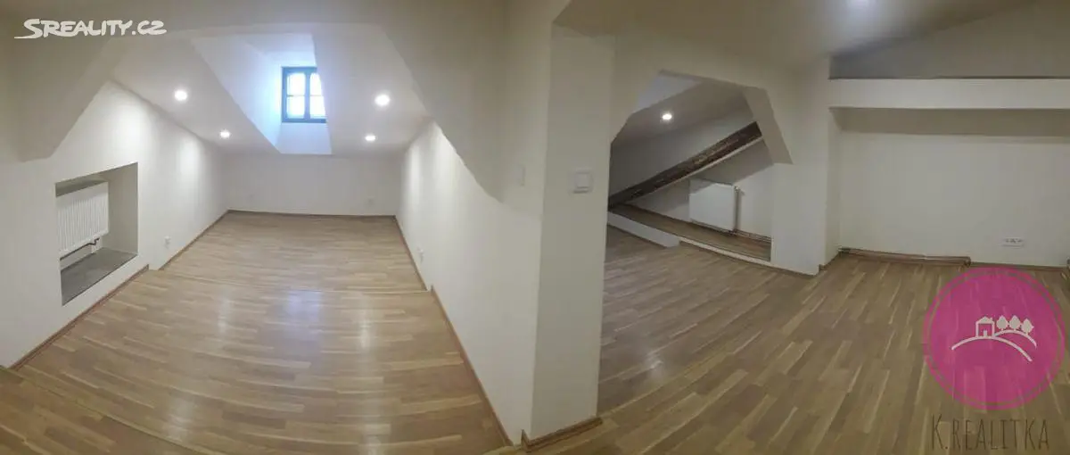 Pronájem bytu 1+1 55 m², Dolní náměstí, Olomouc
