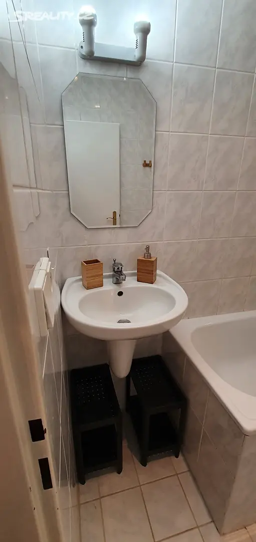 Pronájem bytu 2+kk 42 m², Rytířova, Praha 4 - Kamýk