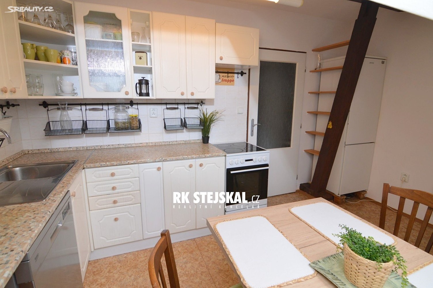 Prodej bytu 3+1 88 m² (Podkrovní), Lipno nad Vltavou, okres Český Krumlov