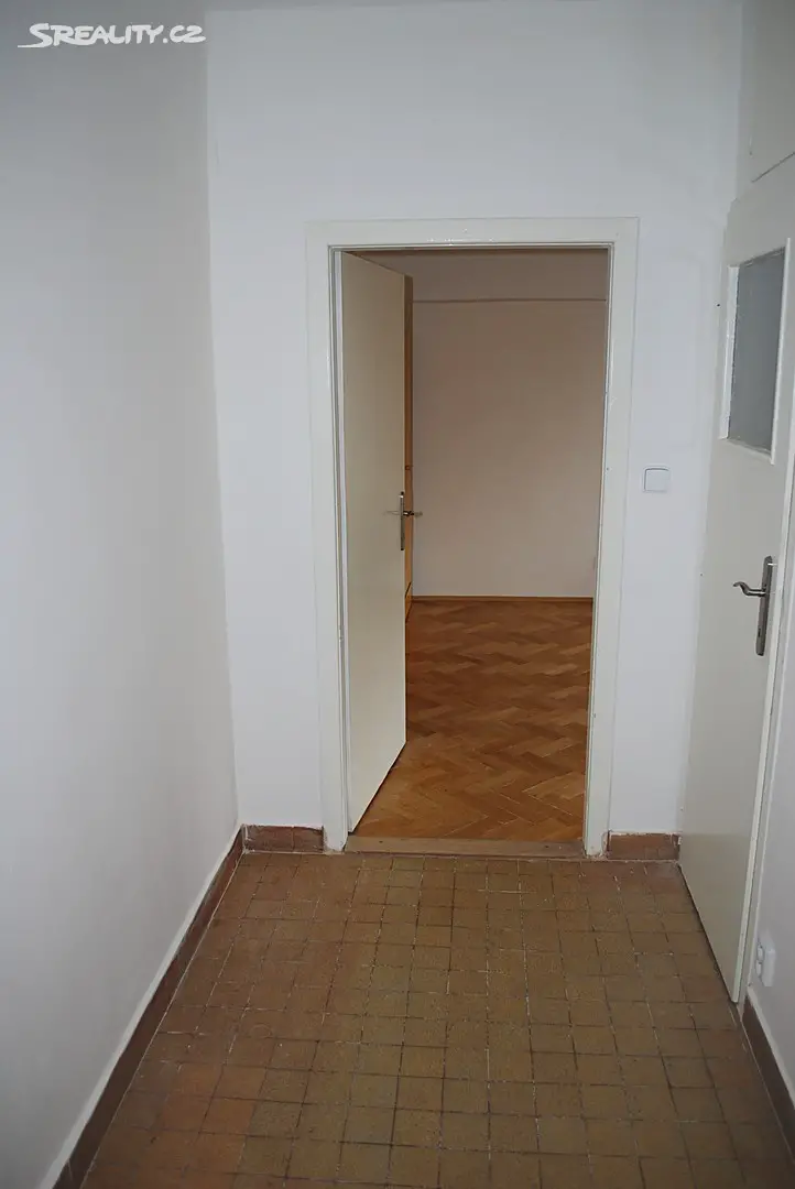 Pronájem bytu 1+1 40 m², Malinová, Praha - Záběhlice
