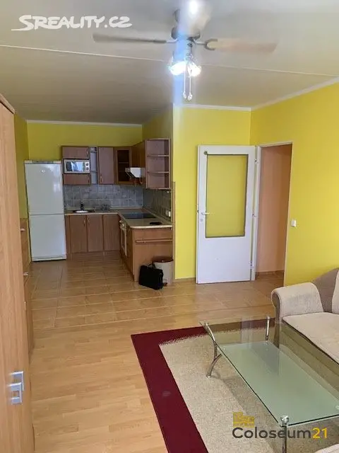Pronájem bytu 2+kk 45 m², Poděbradova, Kladno