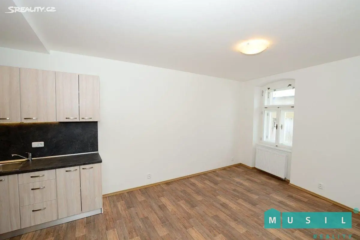 Pronájem bytu 2+kk 62 m², Radniční, Šternberk