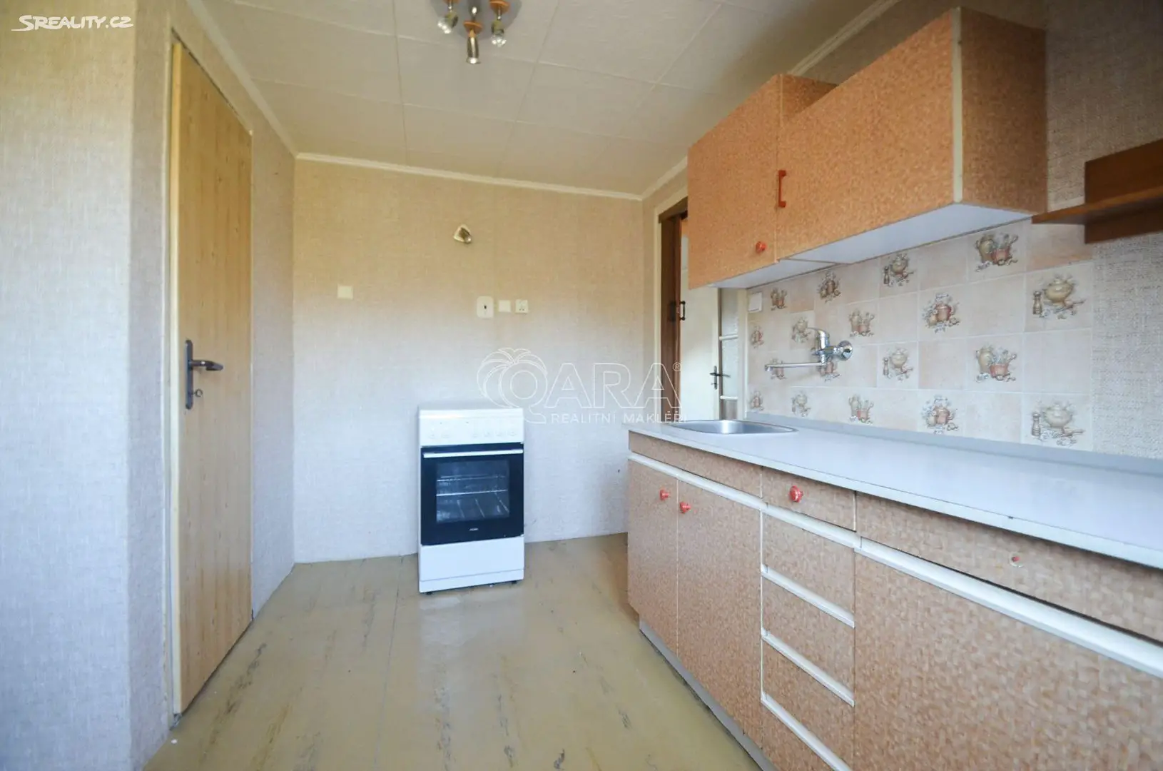 Prodej bytu 1+1 35 m² (Podkrovní), Brahmsova, Letovice
