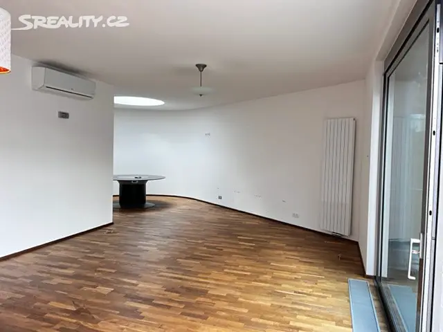 Prodej  rodinného domu 278 m², pozemek 463 m², Libínská, Praha 5 - Smíchov