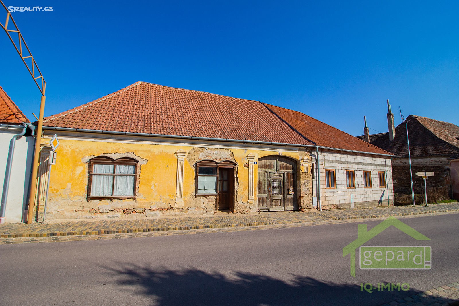 Prodej  rodinného domu 323 m², pozemek 1 464 m², Šatov, okres Znojmo