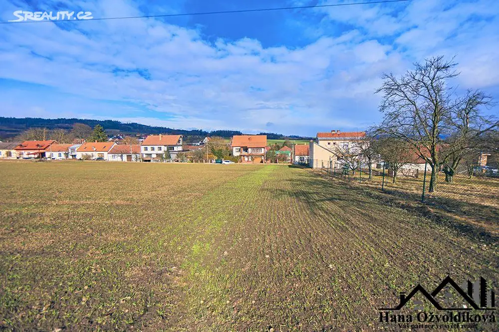 Prodej  stavebního pozemku 1 618 m², Voděrady, okres Blansko
