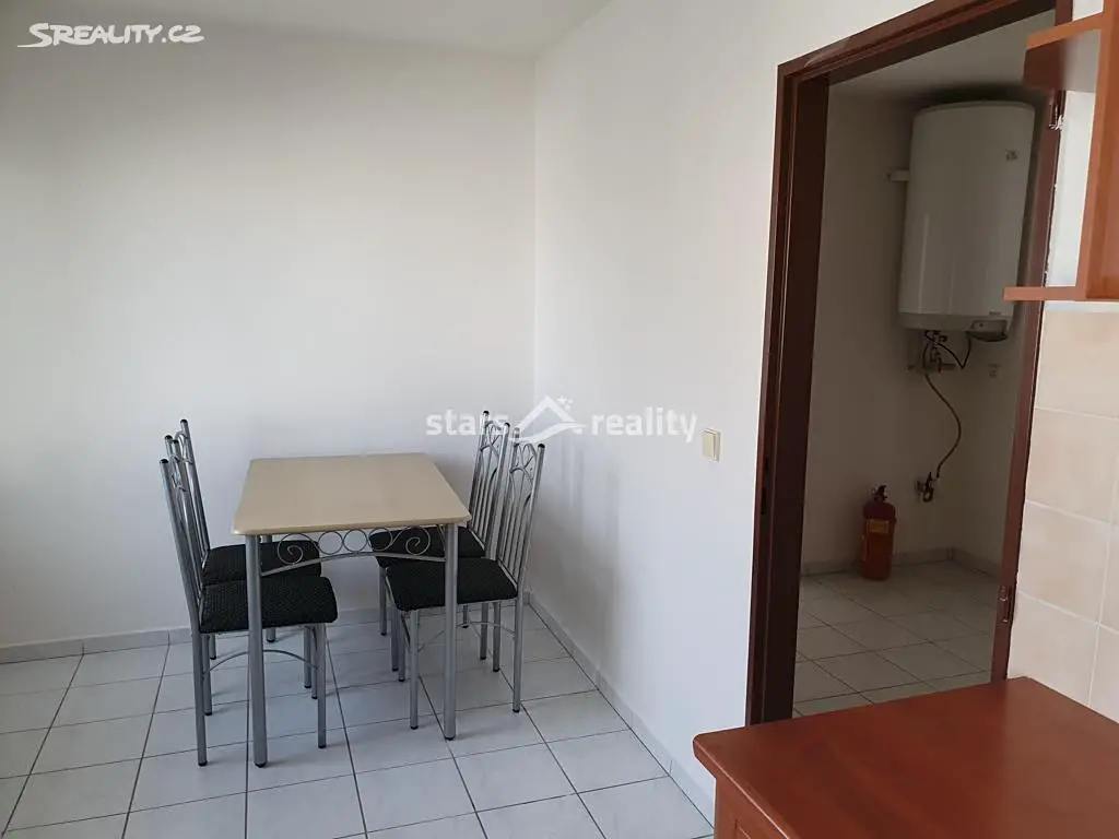 Pronájem bytu 2+kk 49 m², Družstevní, Nehvizdy