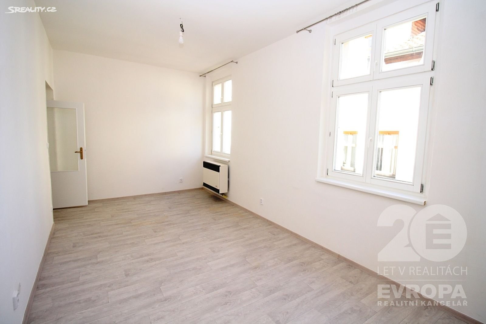 Pronájem bytu 2+kk 50 m², Veleslavínova, Plzeň - Vnitřní Město