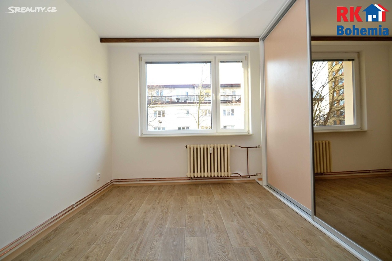 Pronájem bytu 3+1 63 m², Na Cihelně, Český Brod