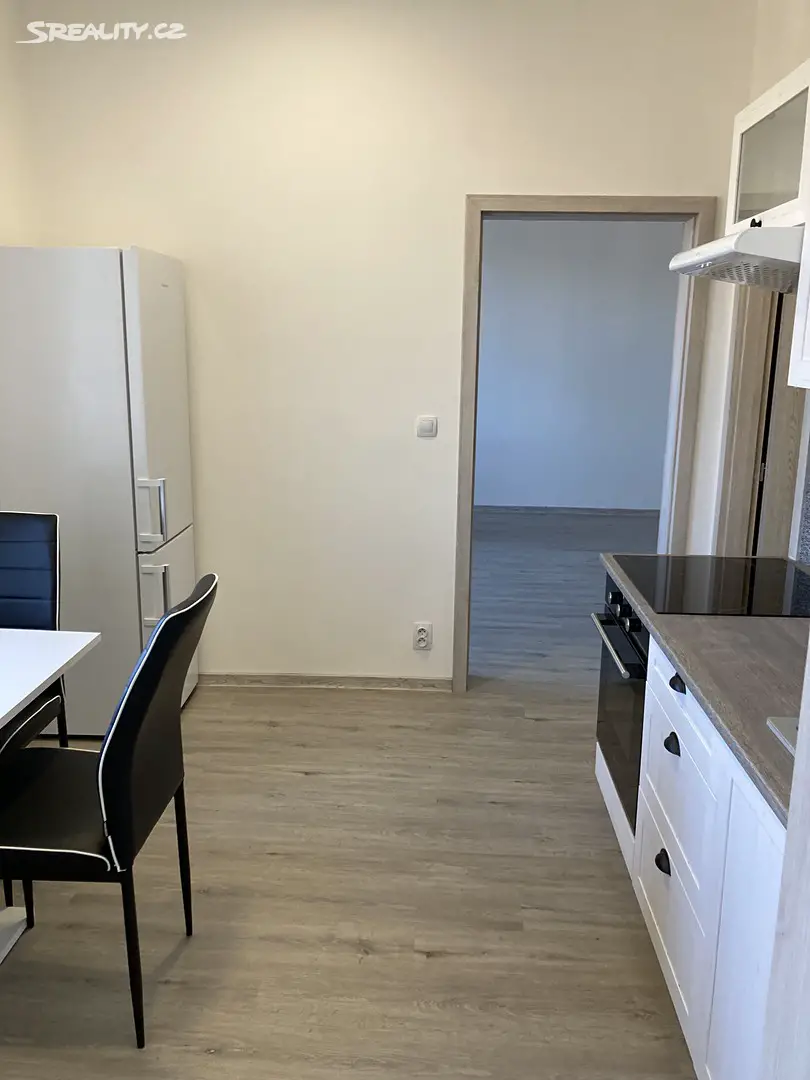 Prodej bytu 1+1 38 m², Dlouhá, Karlovy Vary - Stará Role