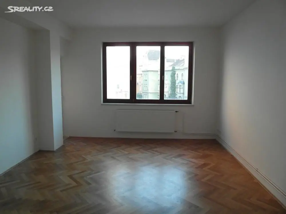 Pronájem bytu 1+1 45 m², Černopolní, Brno - Brno-sever