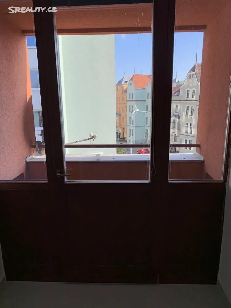 Pronájem bytu 1+1 45 m², Černopolní, Brno - Brno-sever