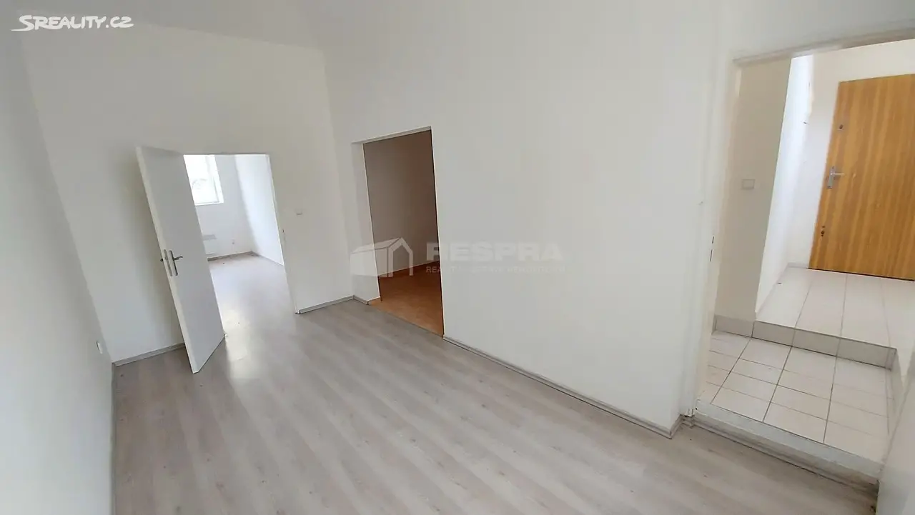 Pronájem bytu 1+1 40 m², Šlikova, Praha 6 - Břevnov