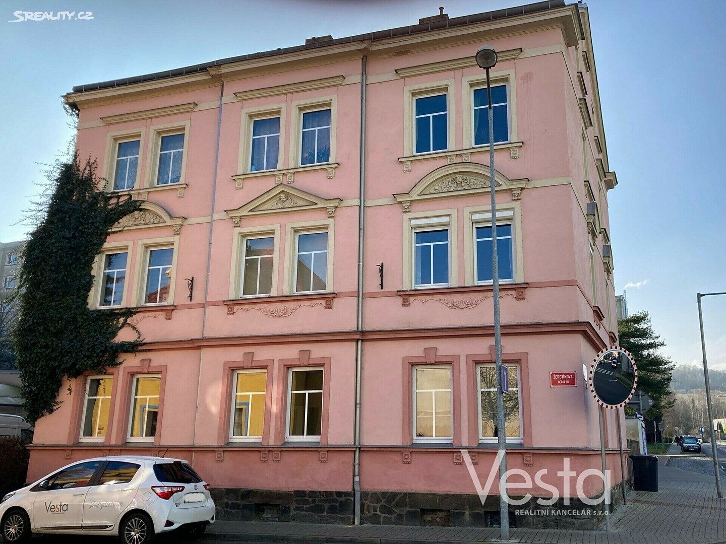 Pronájem bytu 2+1 58 m², Oblouková, Děčín - Děčín III-Staré Město