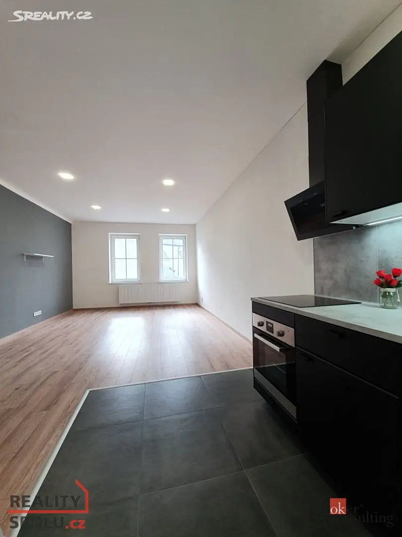 Pronájem bytu 2+kk 59 m², Mírové náměstí, Hlučín