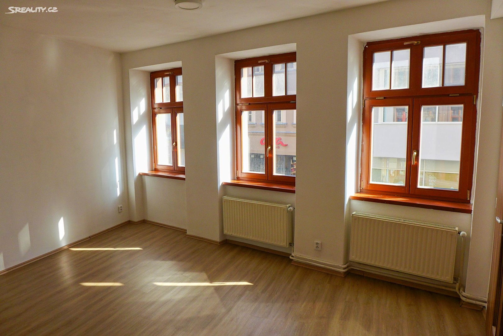 Pronájem bytu 2+kk 36 m², Pražská, Liberec - Liberec II-Nové Město