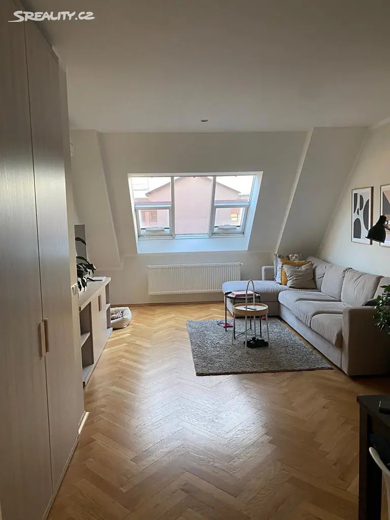 Pronájem bytu 3+kk 92 m² (Mezonet), Ovenecká, Praha 7 - Holešovice