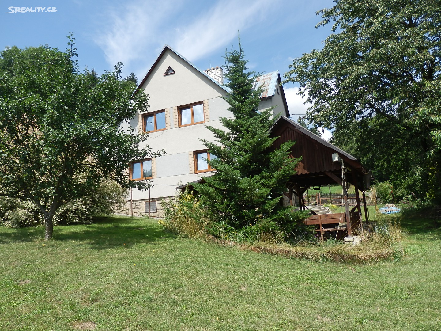Prodej  rodinného domu 320 m², pozemek 2 003 m², Držková, okres Zlín