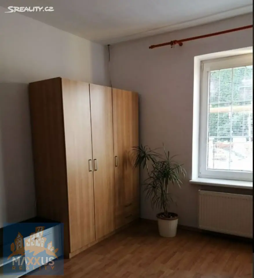 Pronájem bytu 1+1 35 m², Hejtmanská, Praha 9 - Kyje