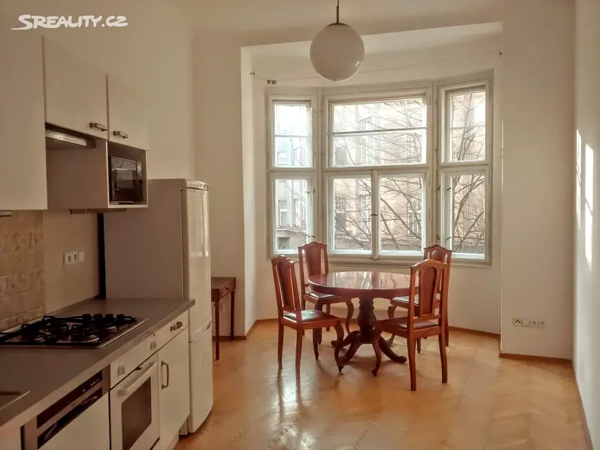 Pronájem bytu 2+1 80 m², Bachmačské náměstí, Praha 6 - Dejvice