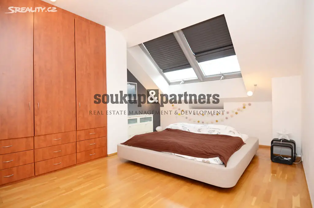 Prodej bytu 3+kk 104 m², Korunní, Praha 10 - Vinohrady