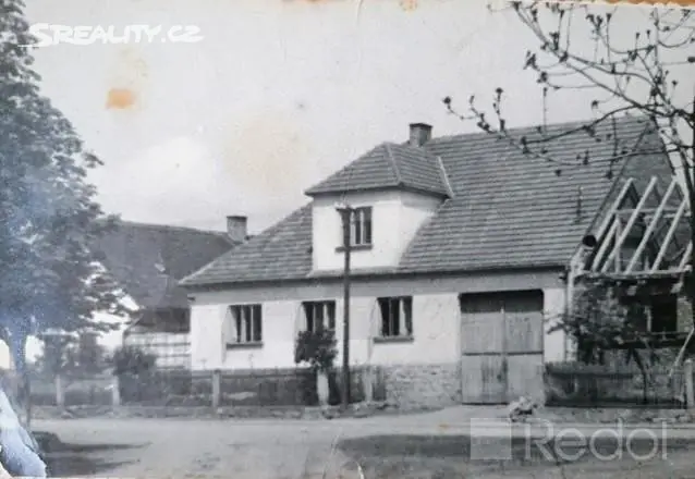 Prodej  vícegeneračního domu 600 m², pozemek 2 340 m², Hodice, okres Jihlava