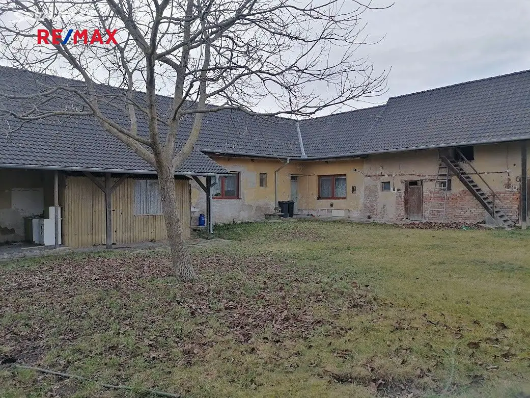 Prodej  rodinného domu 130 m², pozemek 1 750 m², Mackovice, okres Znojmo