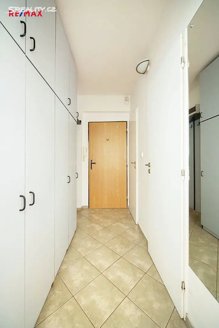 Pronájem bytu 2+1 53 m², Masarykova, Roztoky
